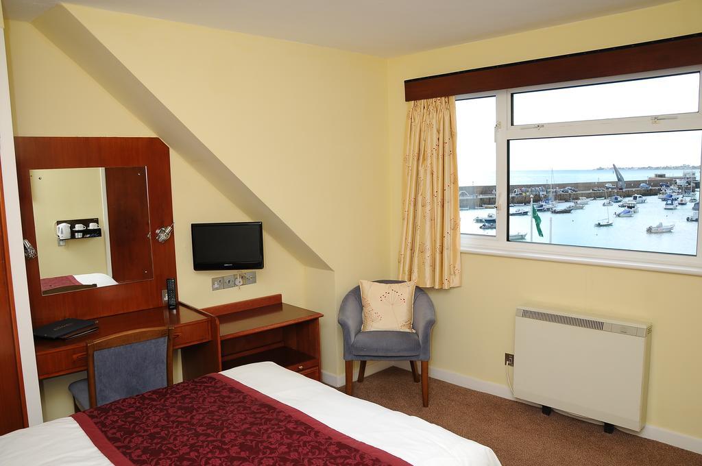 Dolphin Hotel Gorey Екстер'єр фото