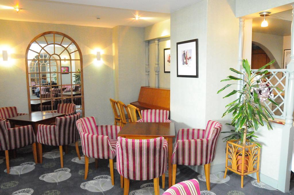 Dolphin Hotel Gorey Екстер'єр фото